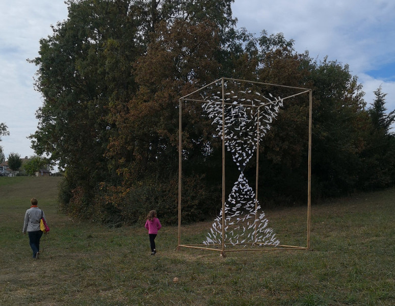 La plume du temps - Hourglass made of feather