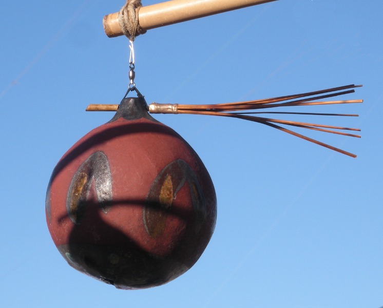 Sphère éolienne en terre cuite - Aeolian Sphere made of terra cotta
